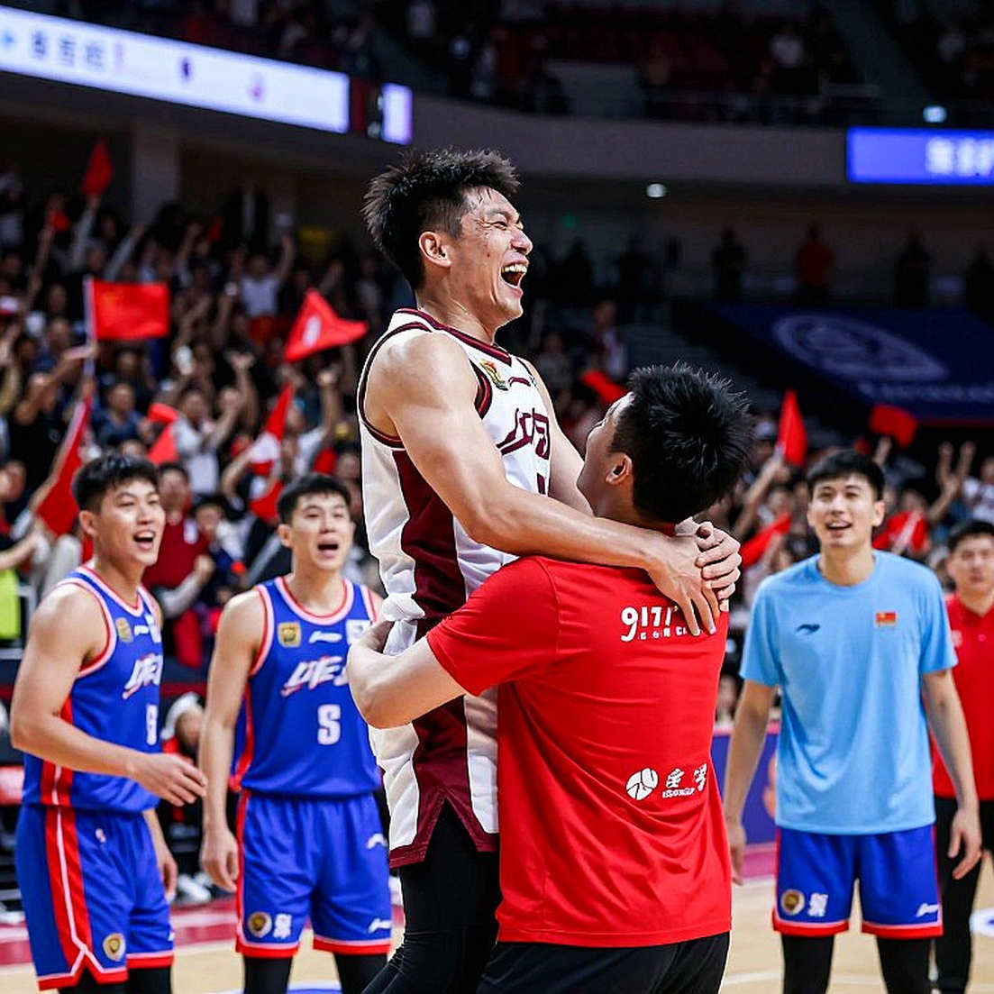 CAHN thắng Thể Công Viettel 1-0 tại Hàng Đẫy: thẻ đỏ của Đoàn Văn Hậu và cái giá thật của Doãn Ngọc Tân