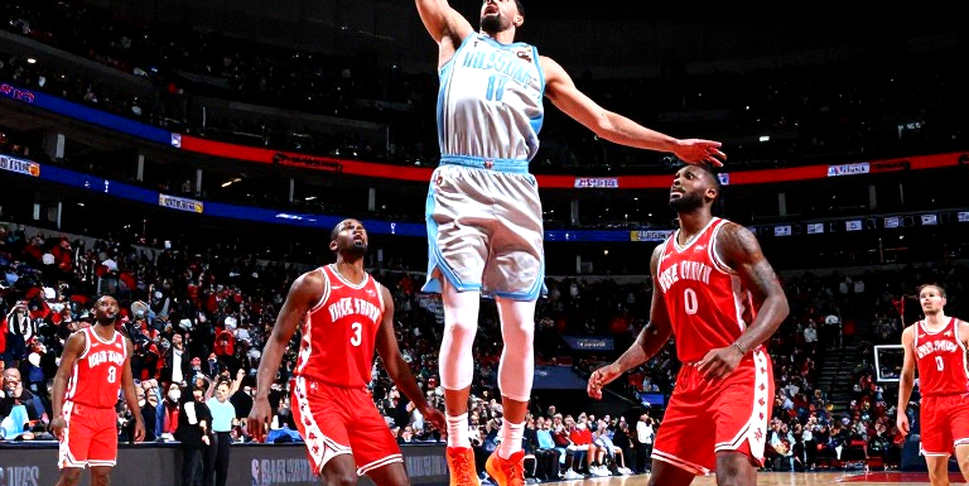 Jordan Hawkins bị Grizzlies cắt: Log file của một pick lottery không còn chỗ trong hệ thống