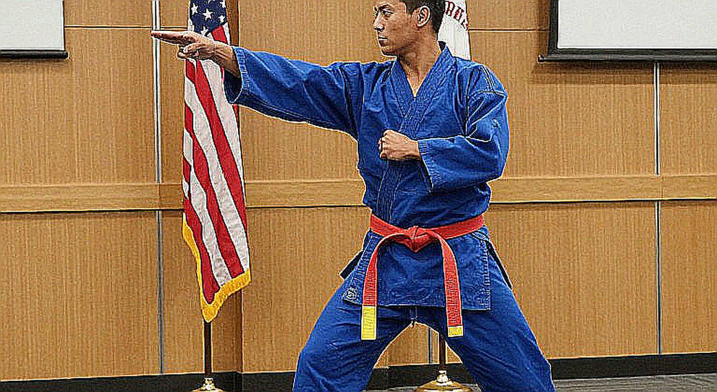 Bóng đá Việt Nam 2026: Khi nhịp đập bị lãng quên giữa cơn bão dữ liệu