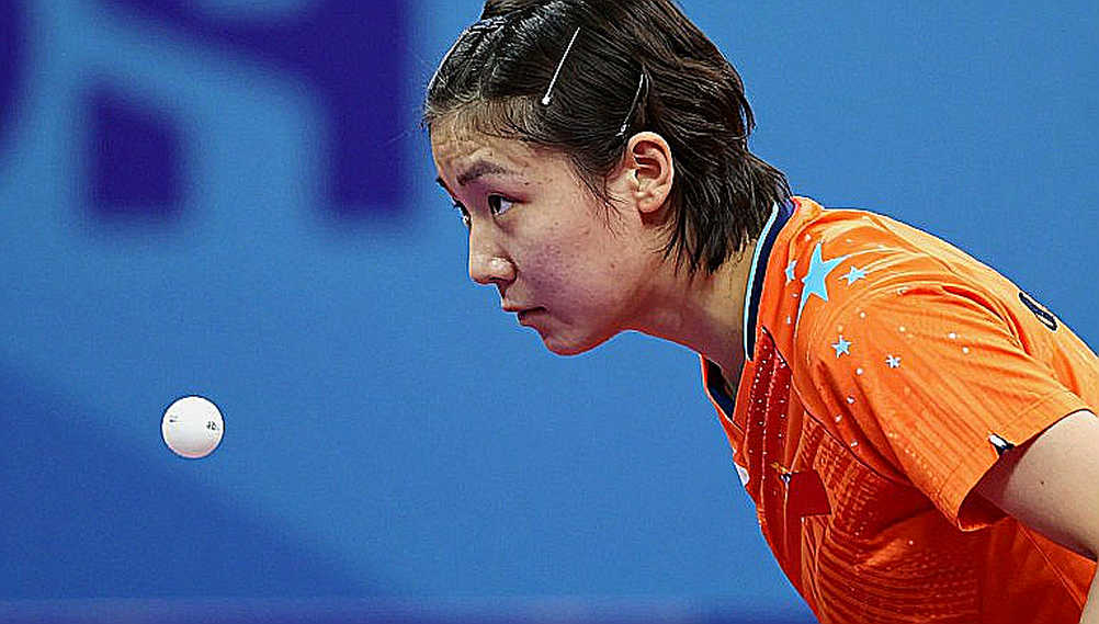 Đảo Wight thưởng áo đấu cho hai tay vợt trẻ lên Division One: bài học giữ chân ở tầng cơ sở bóng bàn Anh