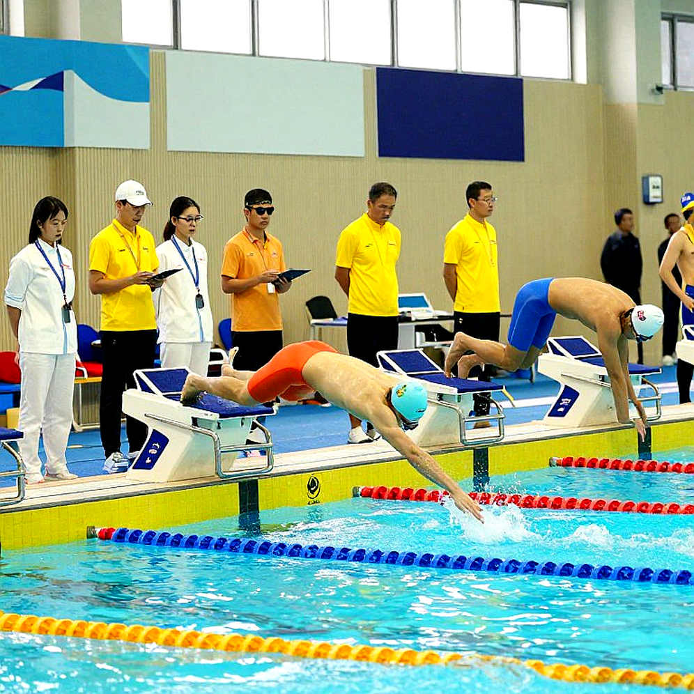 Gray trở lại sau chưa đầy hai tháng giải nghệ: RRQ mua một cái tên, hay mua lại thứ FPT x Flash đã bỏ quên?