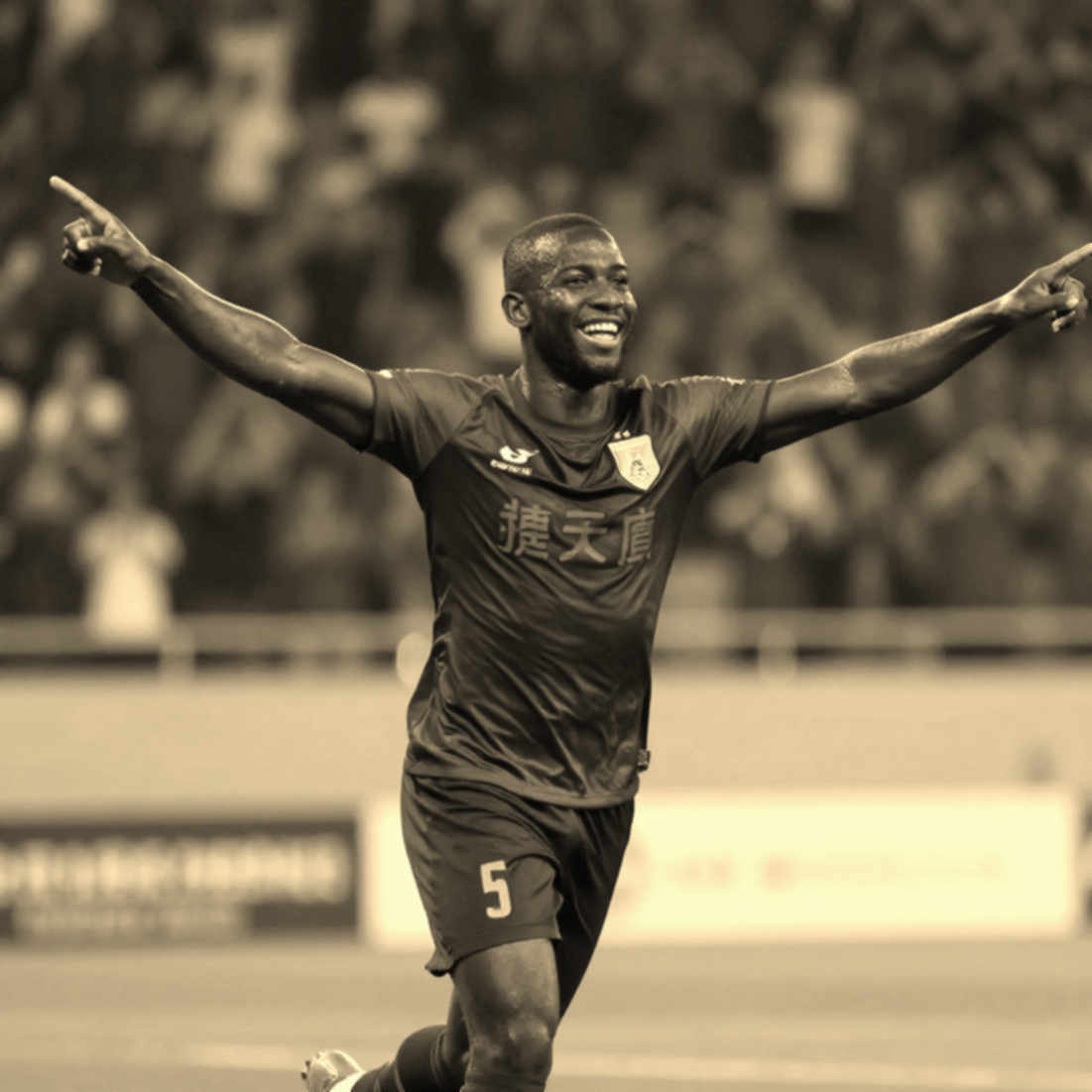 Trọng tài FIFA tự 'vạch lá tìm sâu': Khi định luật hai hậu vệ bỏ ngỏ sai lầm chiến thuật ở U20 Việt Nam