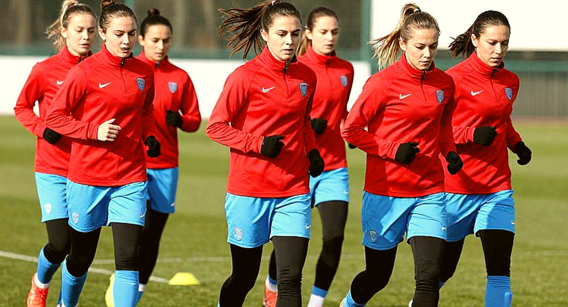 Băng-rôn 'Méjico' và trận giao hữu U-20: Khi sự thật bò ra từ Quảng Châu đến Madrid